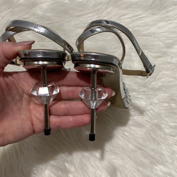 Mach and Mach‎ Crystal Embellished Clear Ankle Strap pump - Picture 6 of 12